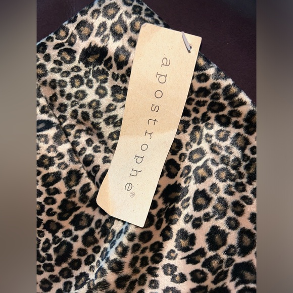 Leopard Print Mini Skirt - Picture 4 of 5